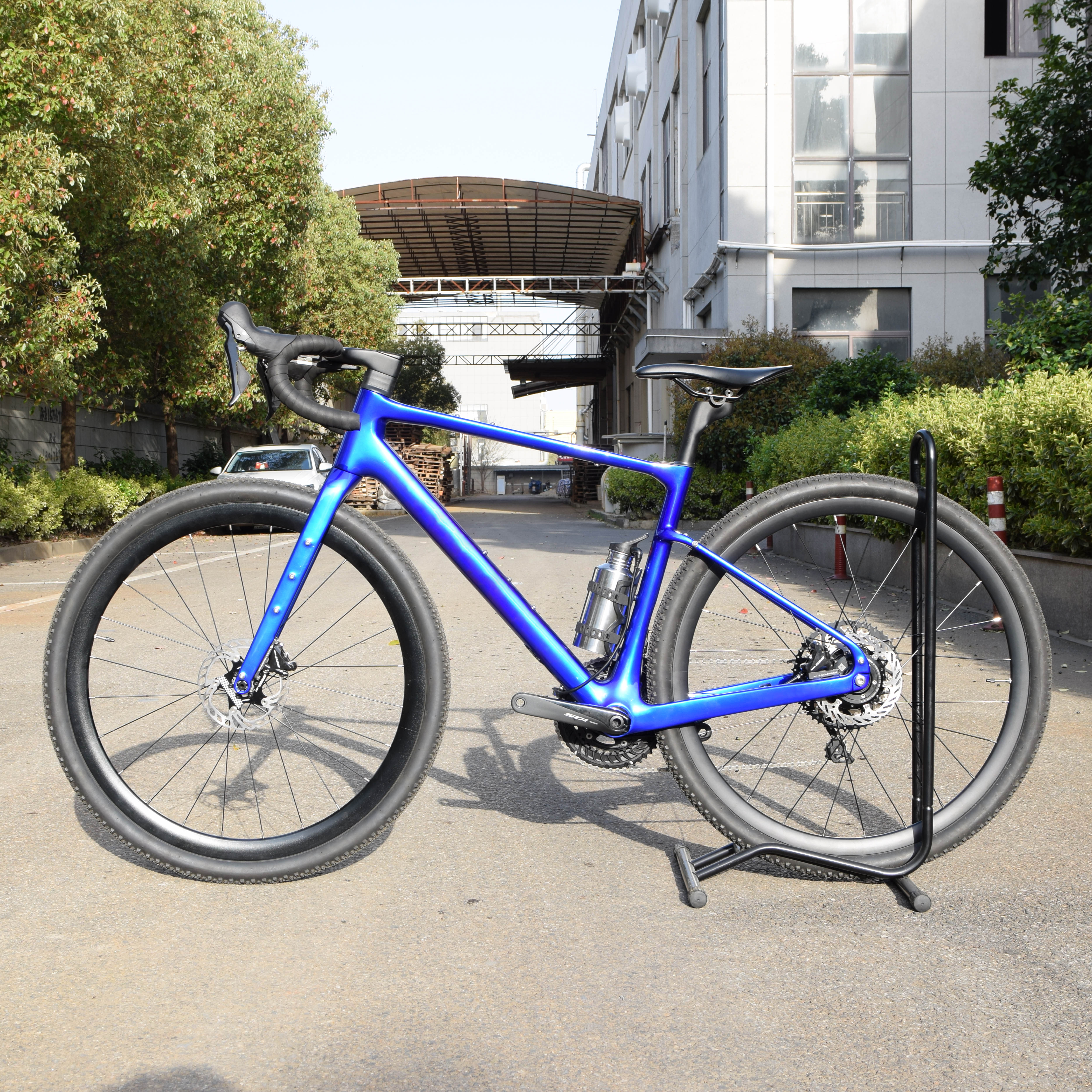 Electric 35km/h Road Bike with 700c Carbon Fibre Frame 250W Rear Hub Motor 10ah/15ah 2*11 Ce Ebike Carbon Seatpost & Handlebar